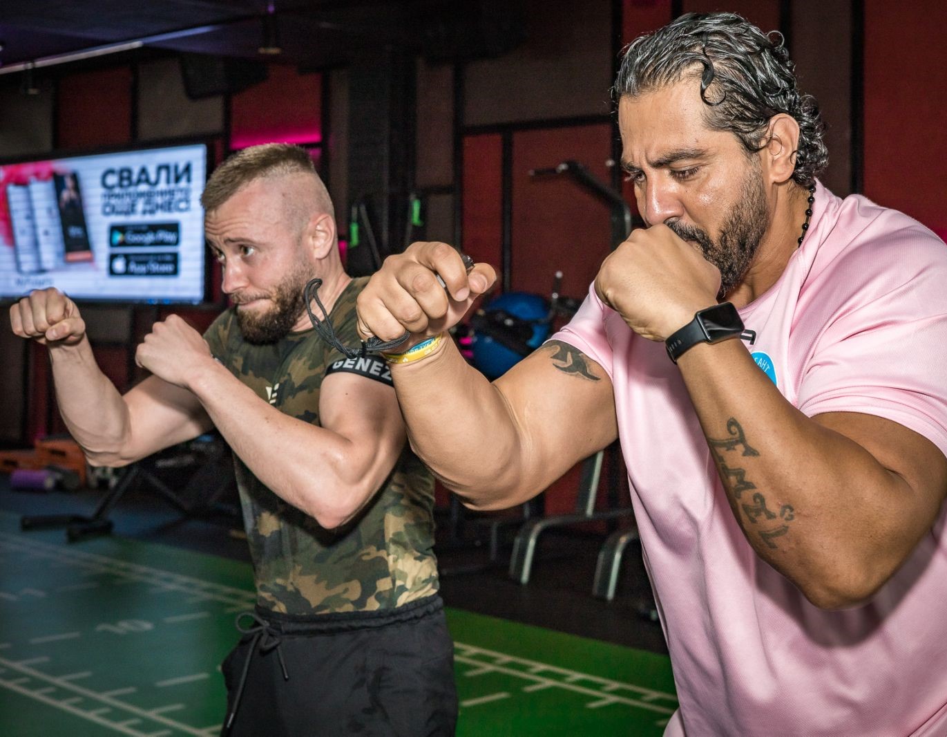 Водещият на подкаст Strong&Shredded Ян Гърков също се пробва на бокс по уникалния метод на Съни Бозкурт